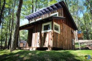 Hobbitat Funkamatic cabin.